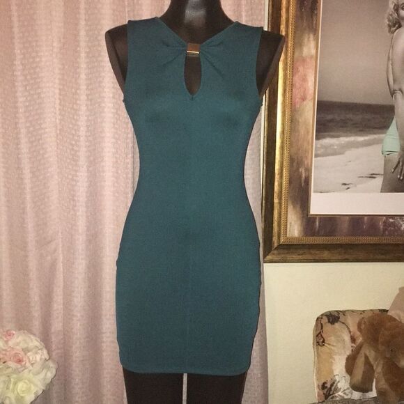 🌸FINAL PRICE🌸G by Guess Green Dress - Picture 1 of 11